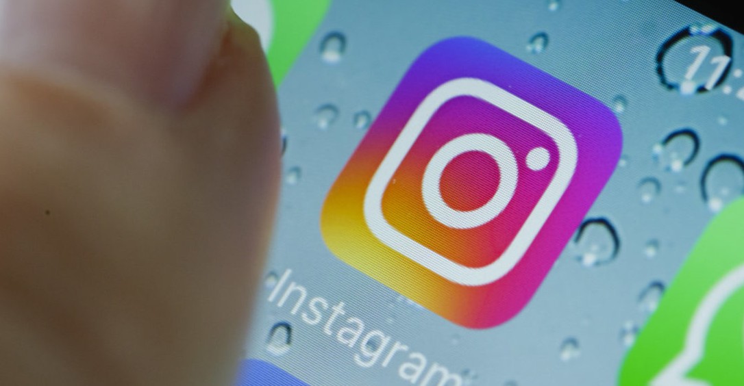 Instagram tests many new features.